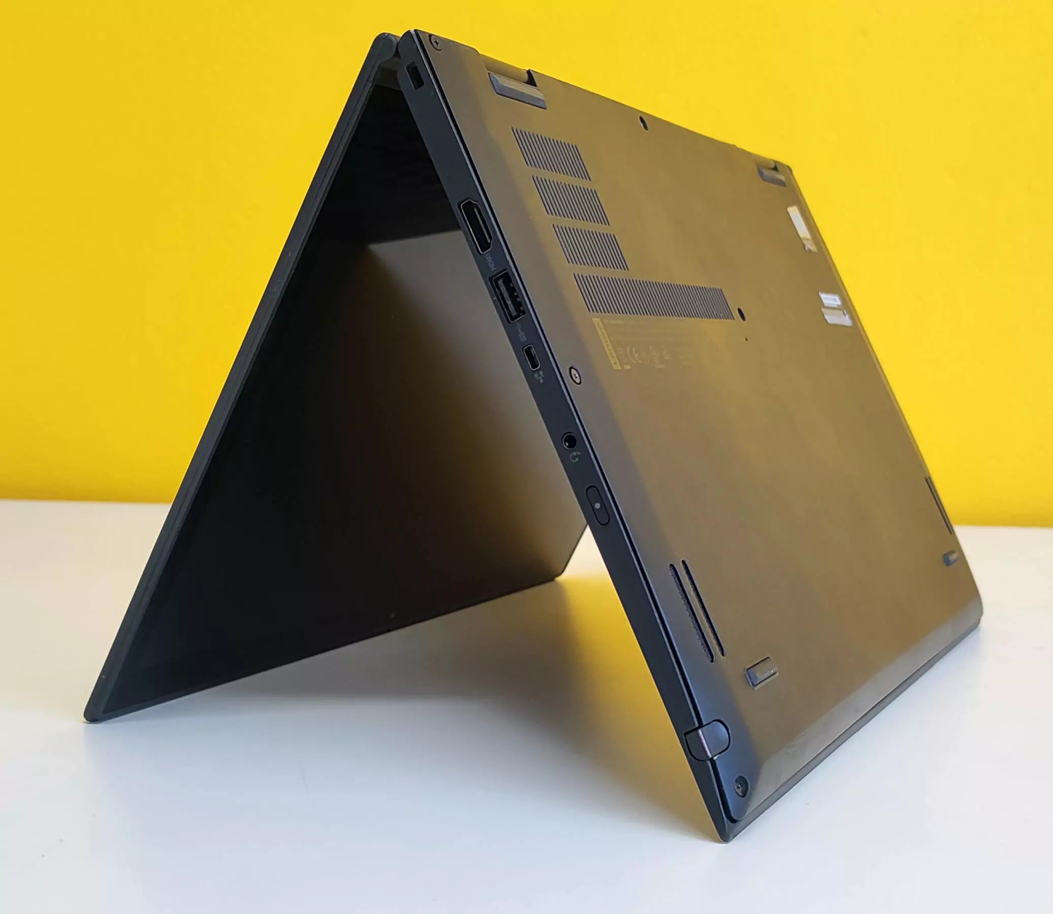 Lenovo ThinkPad X1 Yoga 2 Lenovo ThinkPad X1 Yoga 2